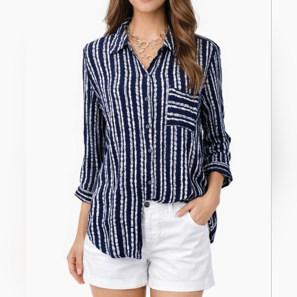 Westport Woman SZ 1X Navy White Striped Button Front Top 100% Rayon Long Sleeve